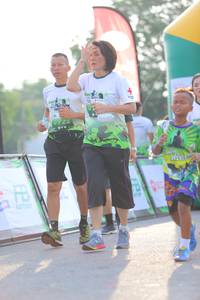 BIB: 
                            <button type="button" onclick="openModal(3652369)" class="btn btn-primary btn-sm float-right btn-popup" data-toggle="modal" data-target=".modal-high-quality">
                        <i class="fas fa-shopping-cart"></i> Add to Cart
                    </button>
                                            <button type="button" onclick="isThisMe(3652369, true)" class="btn btn-success btn-sm float-right btn-popup btn-isme hidden" data-toggle="tooltip" data-placement="bottom" title="นี่คือรูปของคุณใช่ไหม คลิกที่นี่เพื่อเอาเข้าอัลบั้ม">
                        <i class="fas fa-plus"></i> Add to album
                    </button>
                    <button type="button" onclick="isThisMe(3652369, false)" class="btn btn-warning btn-sm float-right btn-popup btn-isnotme hidden">
                        <i class="fas fa-ban"></i> Remove from album
                    </button>